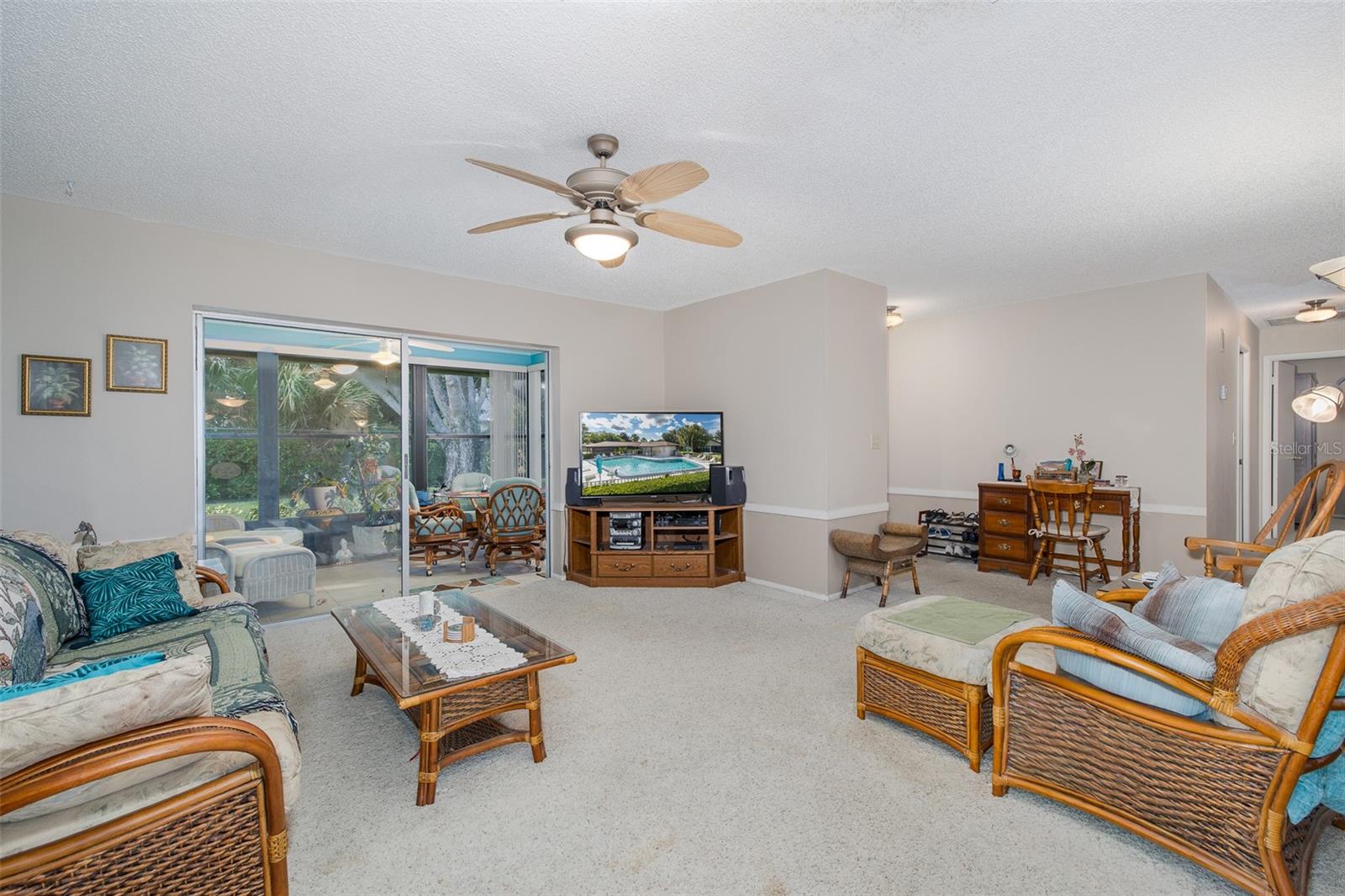 1428 Summer Isle Ct Property Photo 29