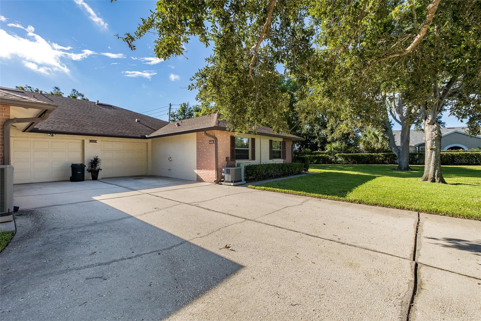 1428 Summer Isle Ct Property Photo 35