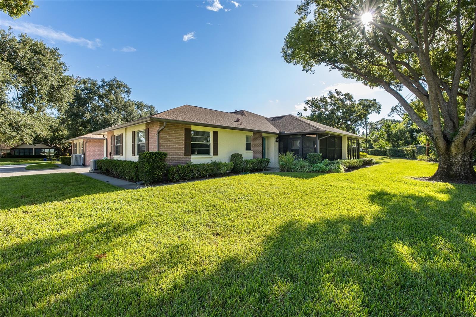1428 Summer Isle Ct Property Photo 36