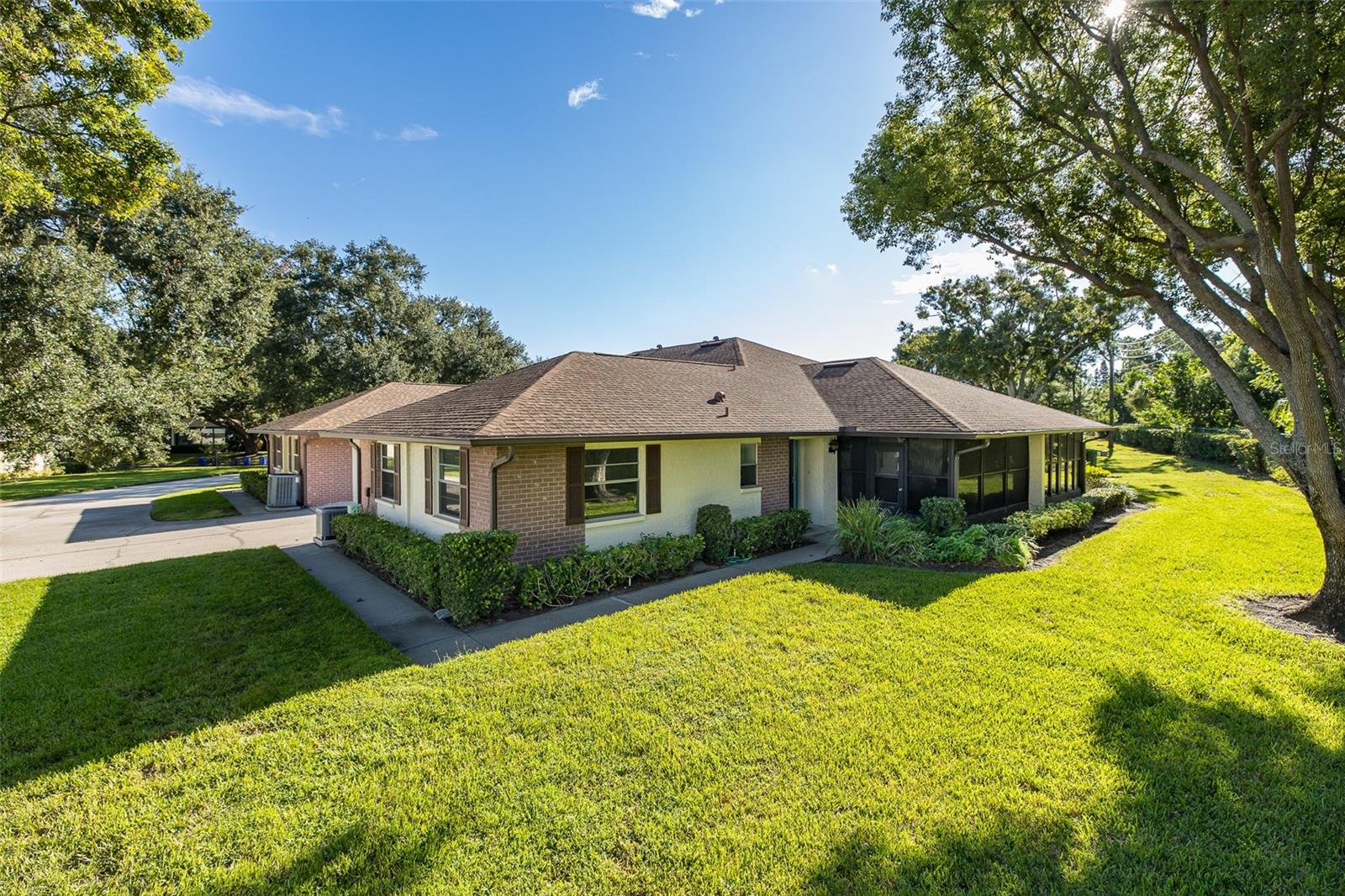 1428 Summer Isle Ct Property Photo 37