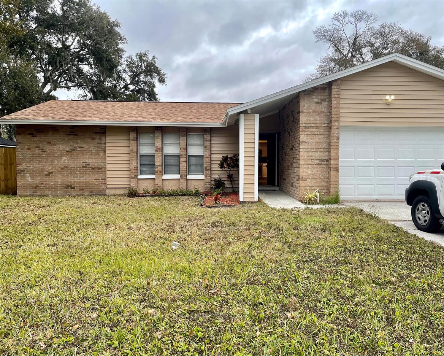3914 KING DR Property Photo 1