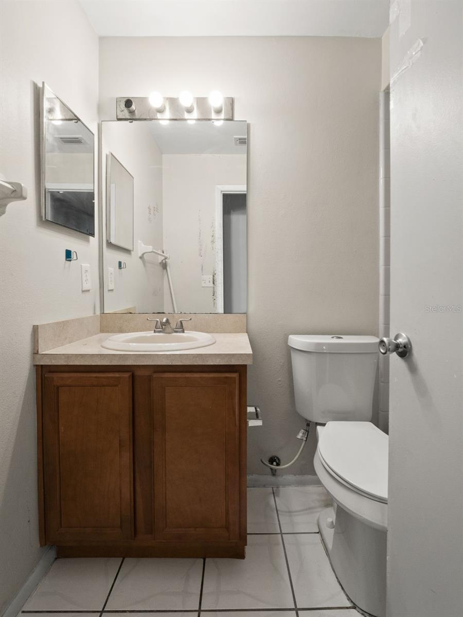 8937 Valencia Gardens Dr Property Photo 14
