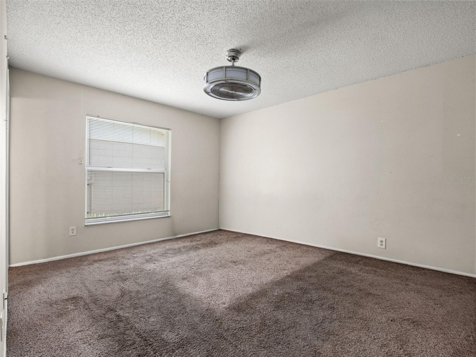 8937 Valencia Gardens Dr Property Photo 16