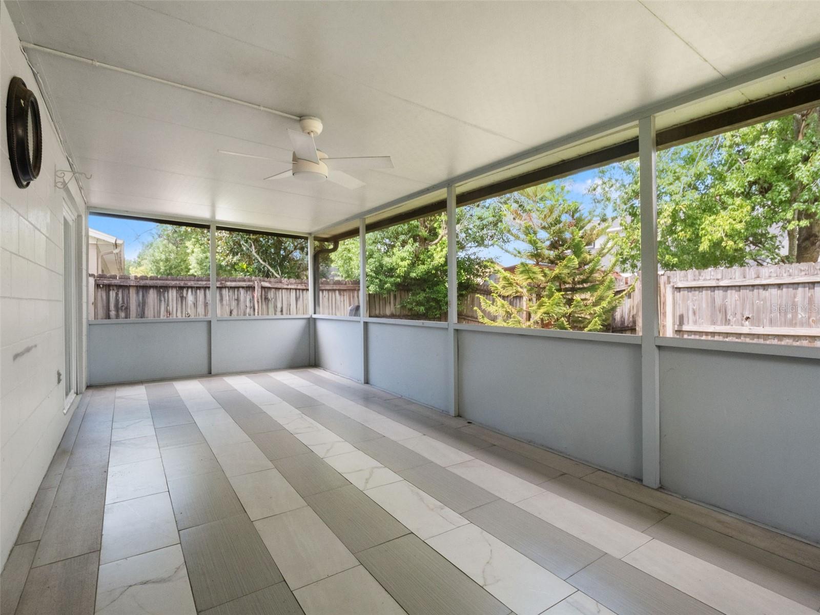 8937 Valencia Gardens Dr Property Photo 20