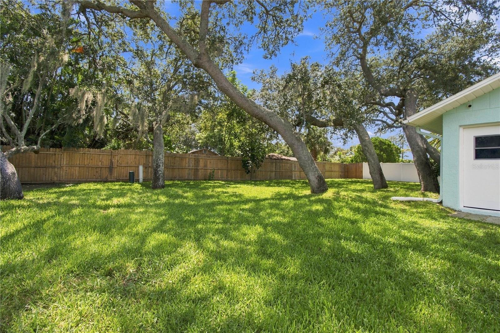 1507 Poinsettia Ave Property Photo 33