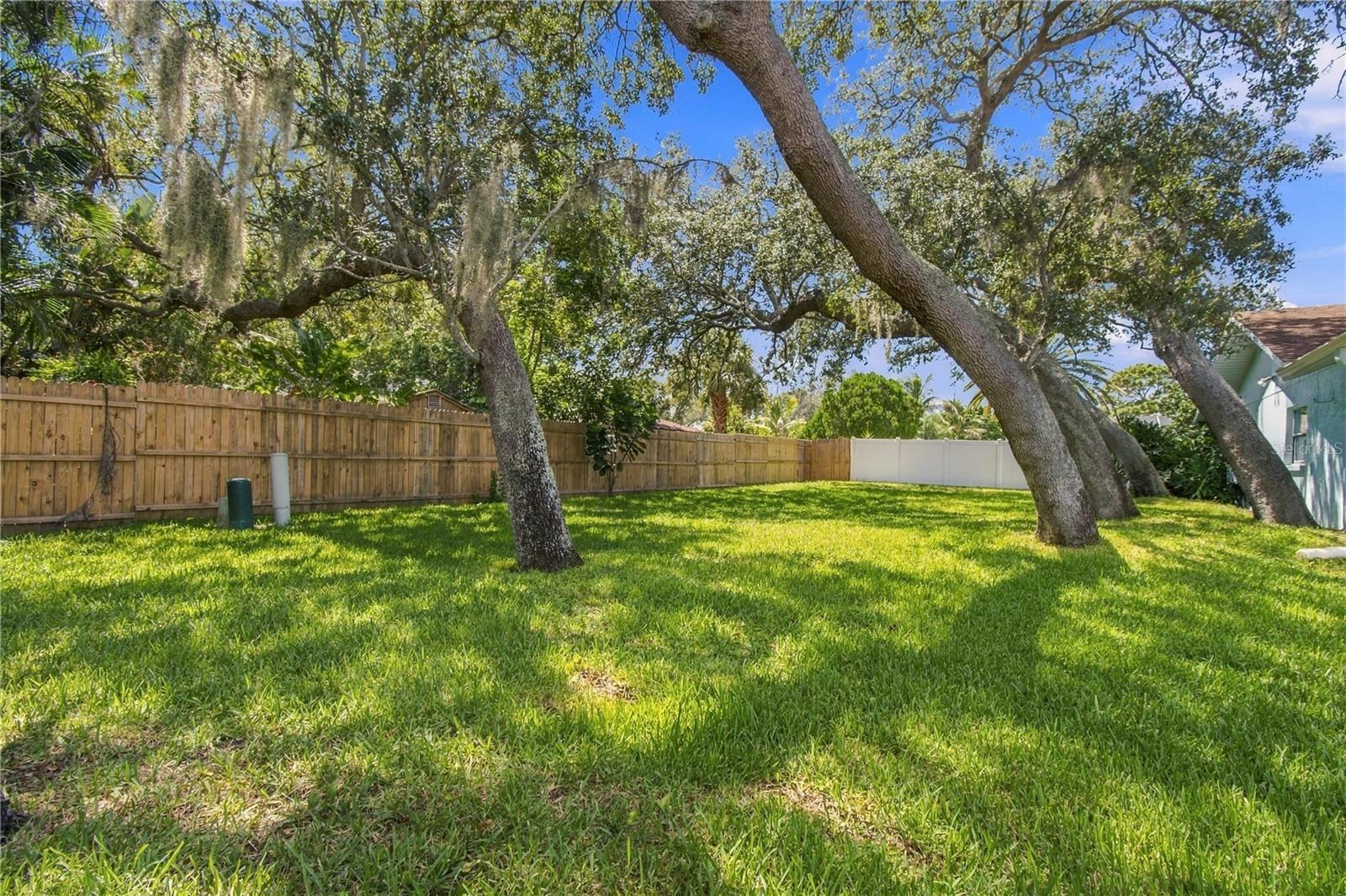 1507 Poinsettia Ave Property Photo 34