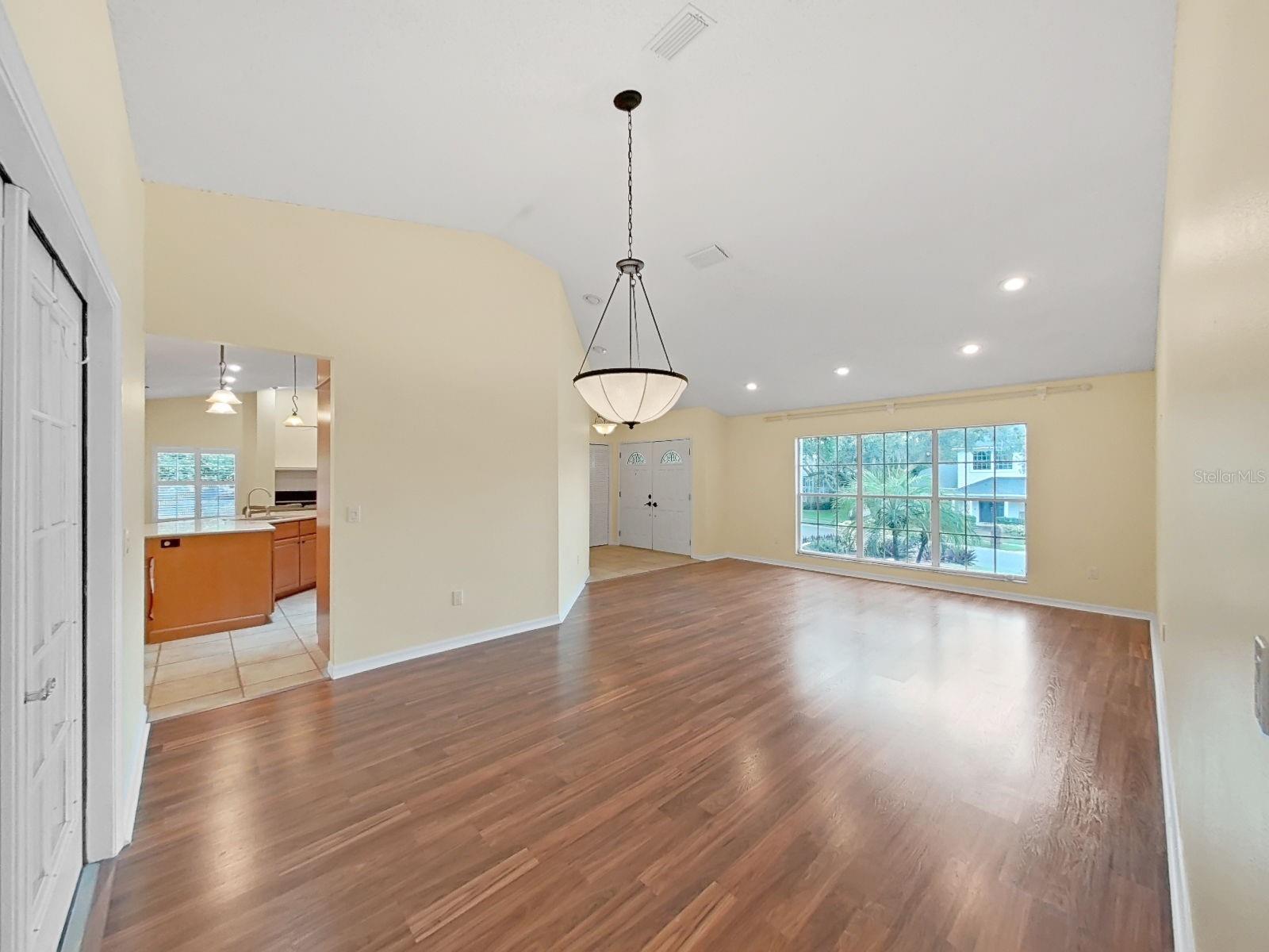 611 Tomoka Dr Property Photo 11