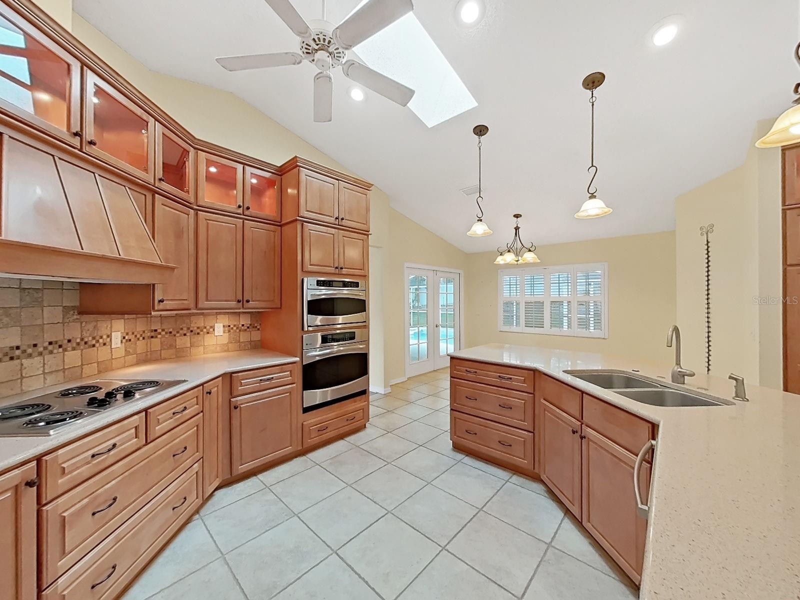 611 Tomoka Dr Property Photo 12