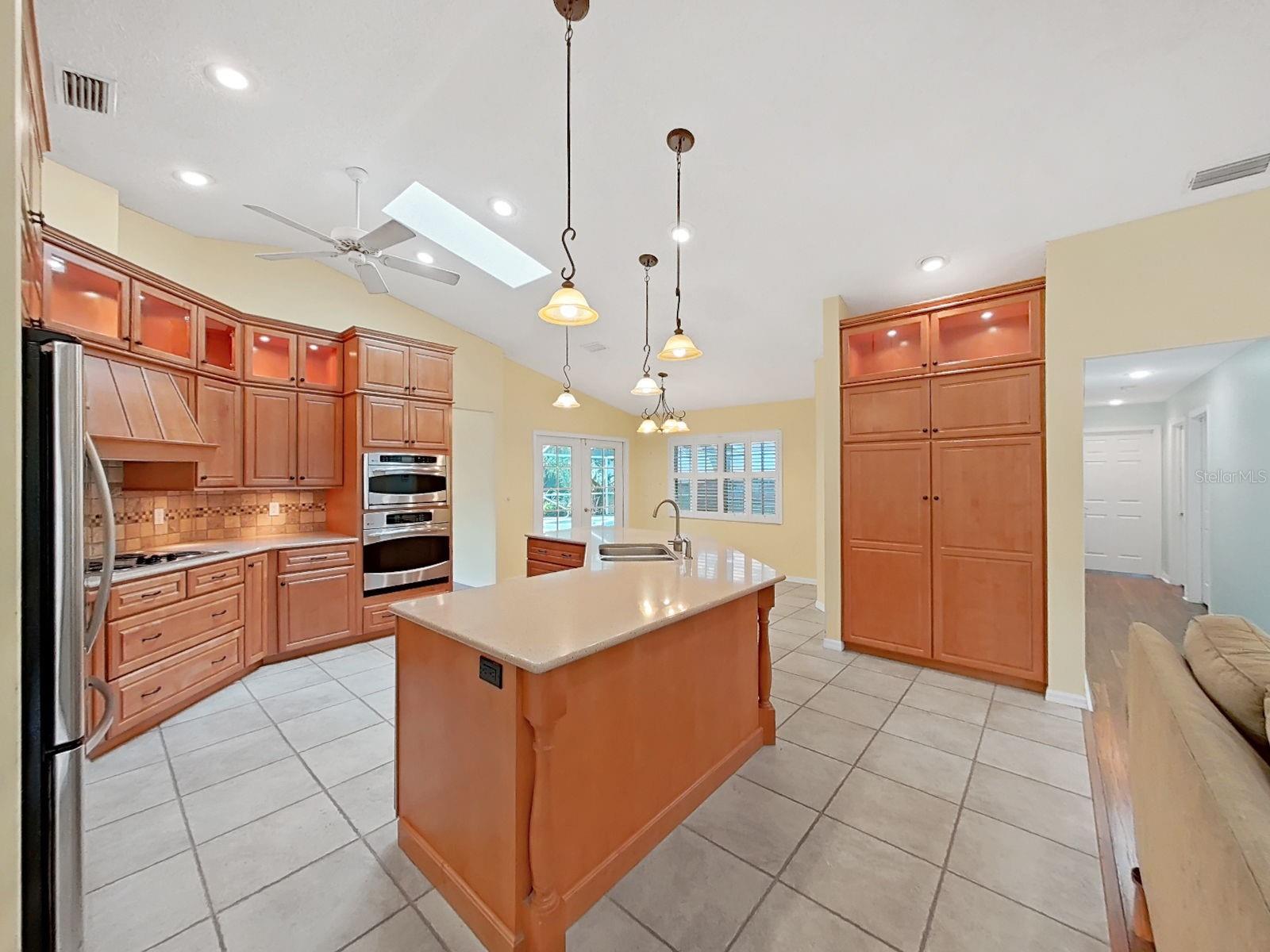 611 Tomoka Dr Property Photo 13