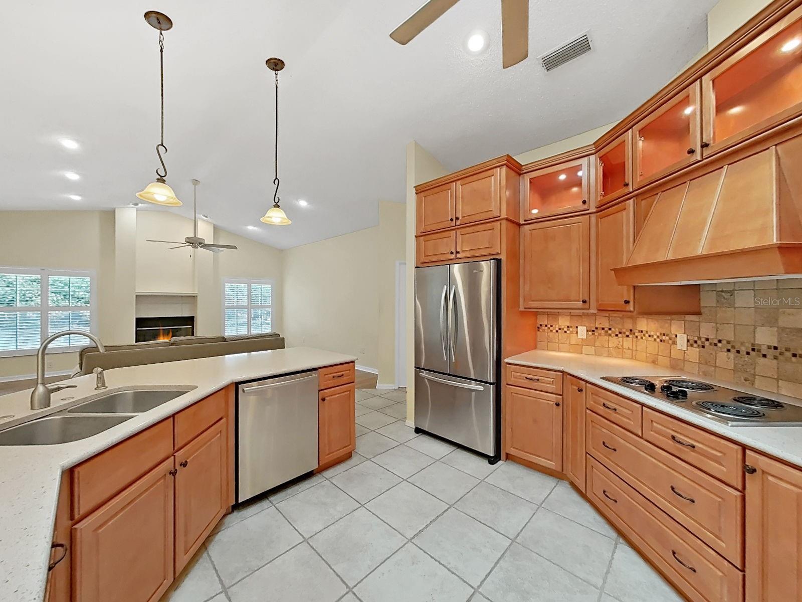 611 Tomoka Dr Property Photo 14