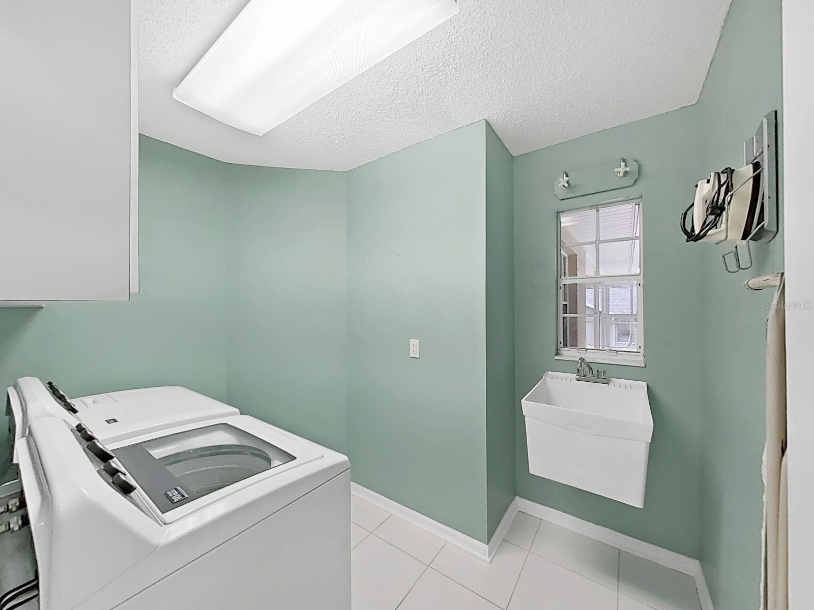 611 Tomoka Dr Property Photo 37
