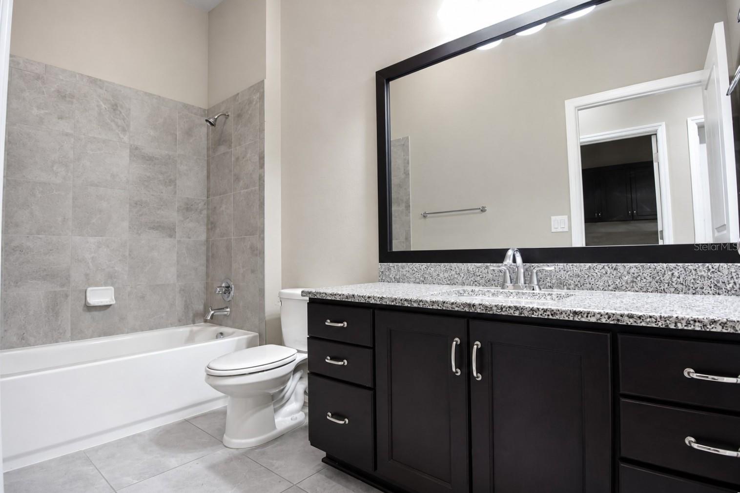 14735 Caravan Ave Property Photo 22