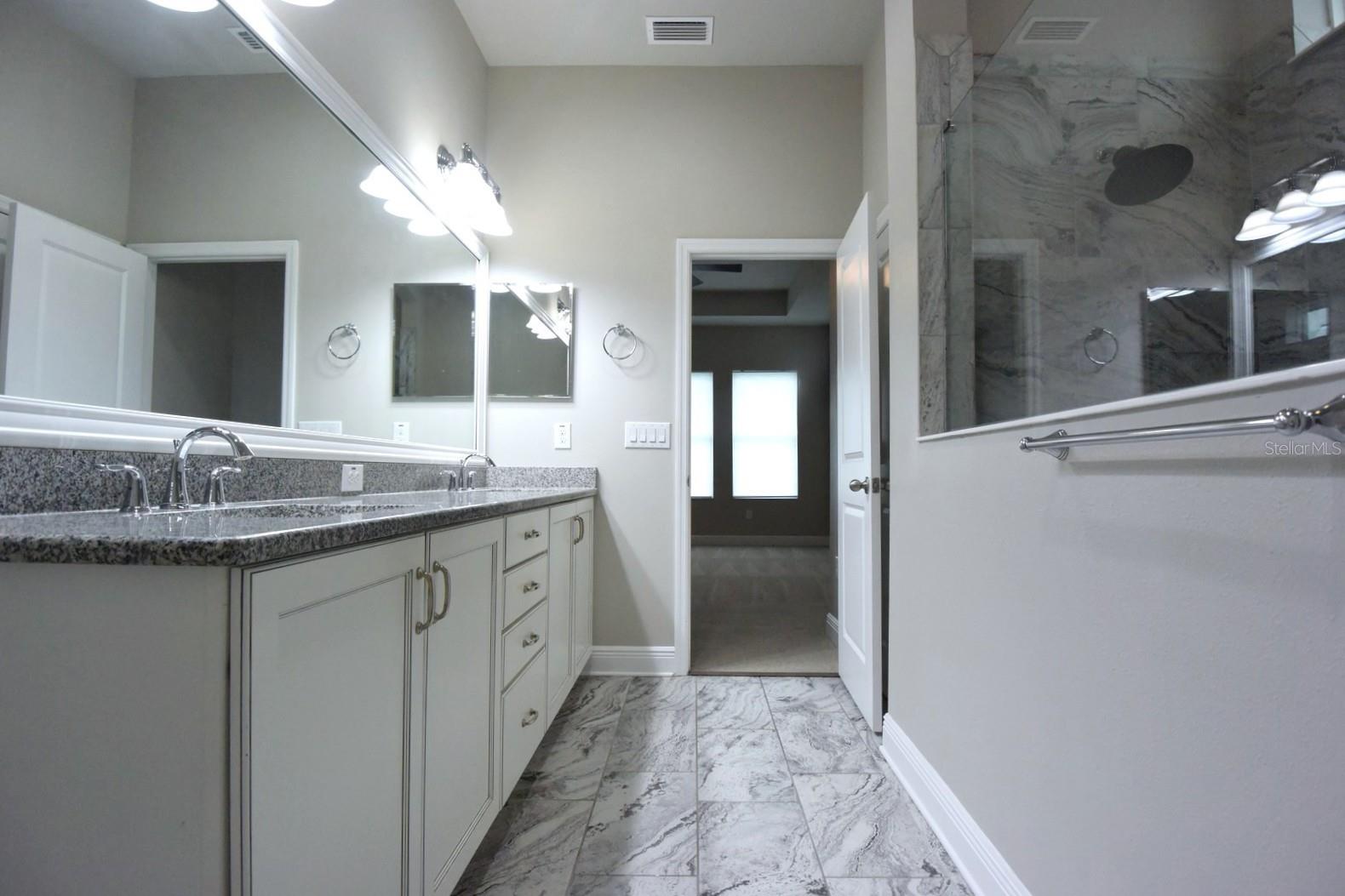 14735 Caravan Ave Property Photo 44