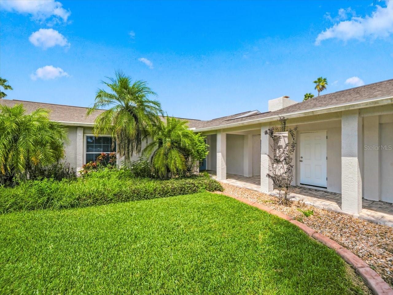 4087 Gulf Coast Dr Property Photo 1