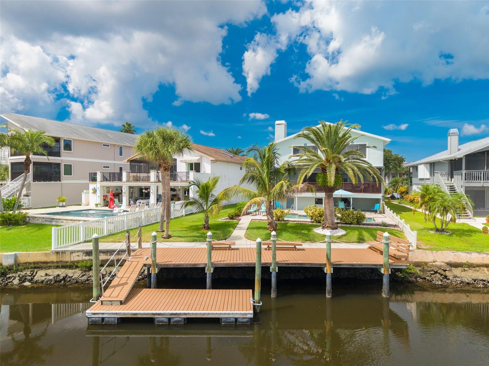 6206 Bayside Dr Property Photo