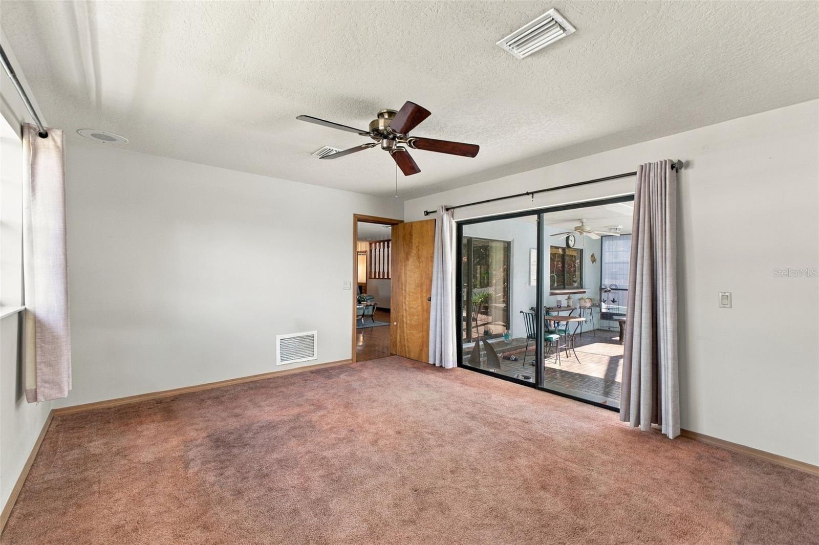 6674 River Rd Property Photo 13