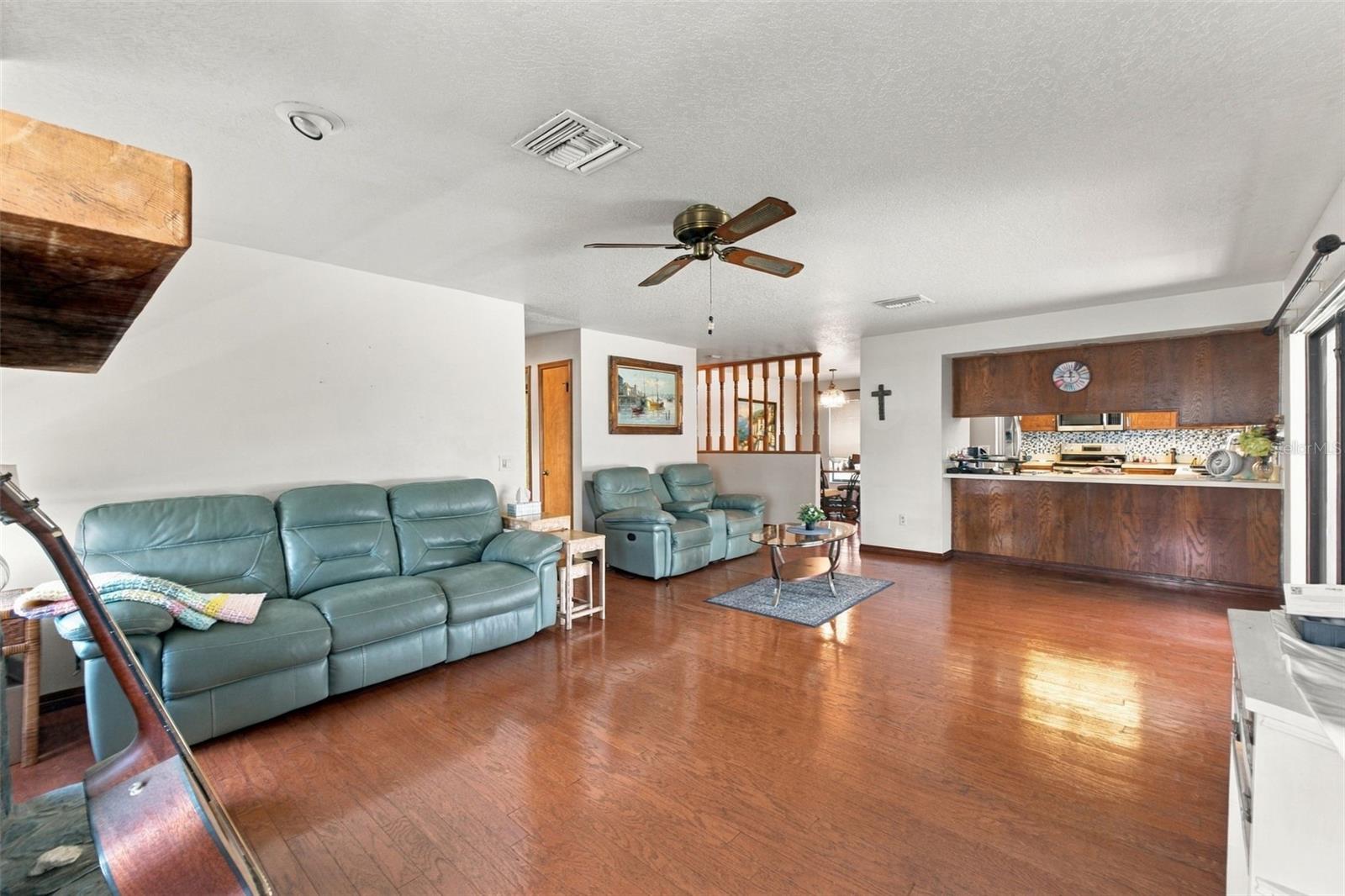 6674 River Rd Property Photo 18