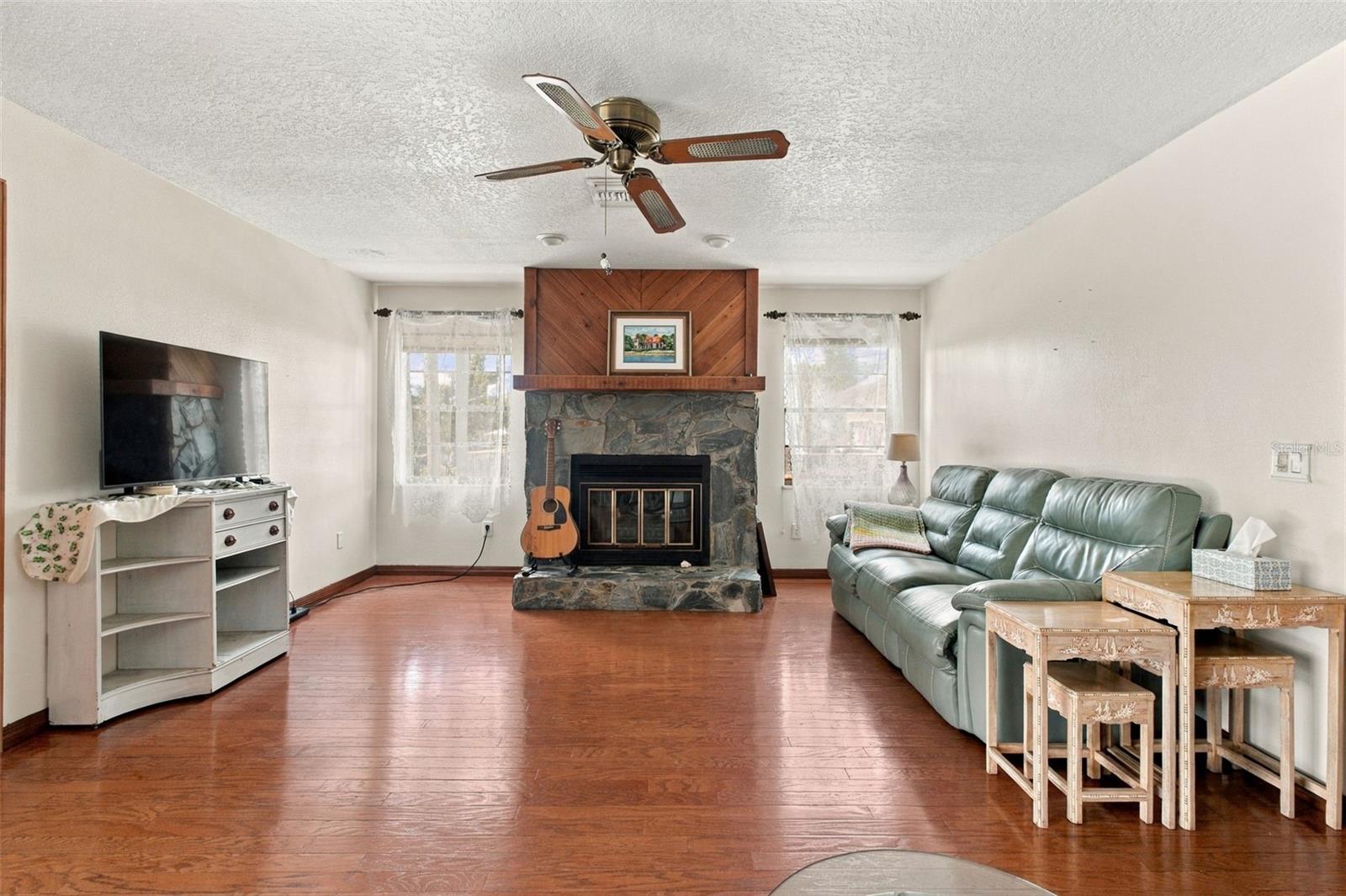 6674 River Rd Property Photo 42