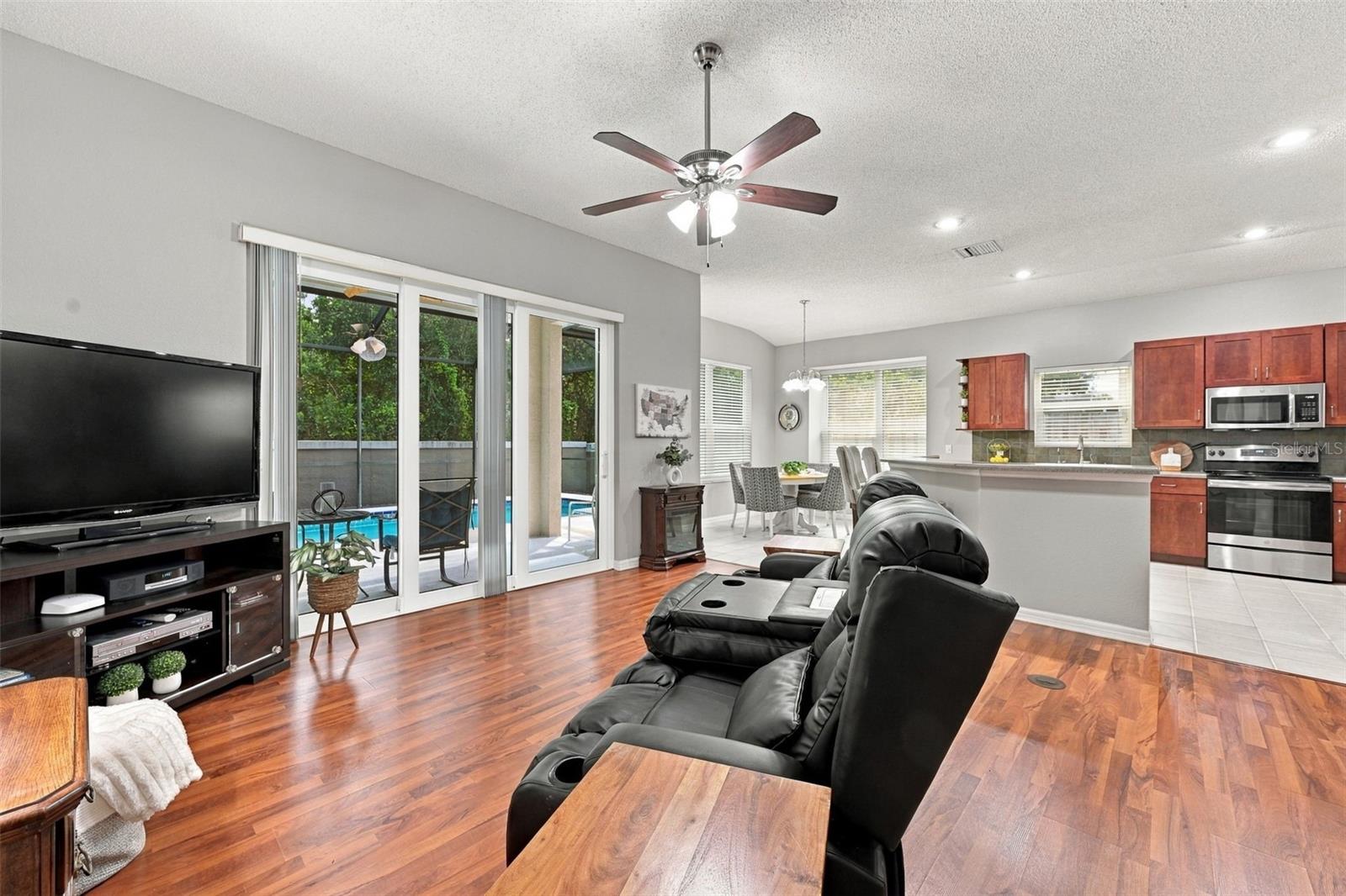 19401 Melody Fair Pl Property Photo 11