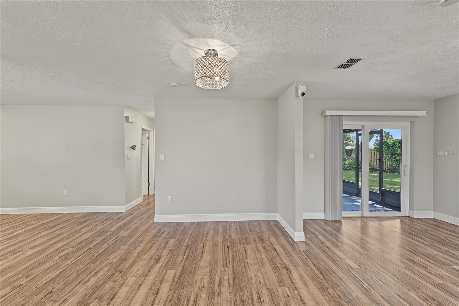 4502 Bayridge Ct Property Photo 12