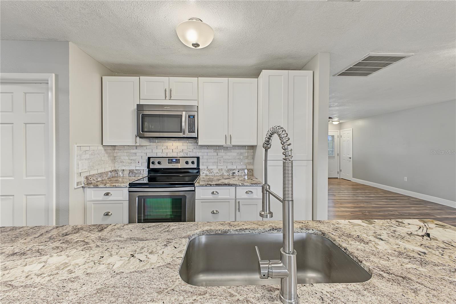 4502 Bayridge Ct Property Photo 14