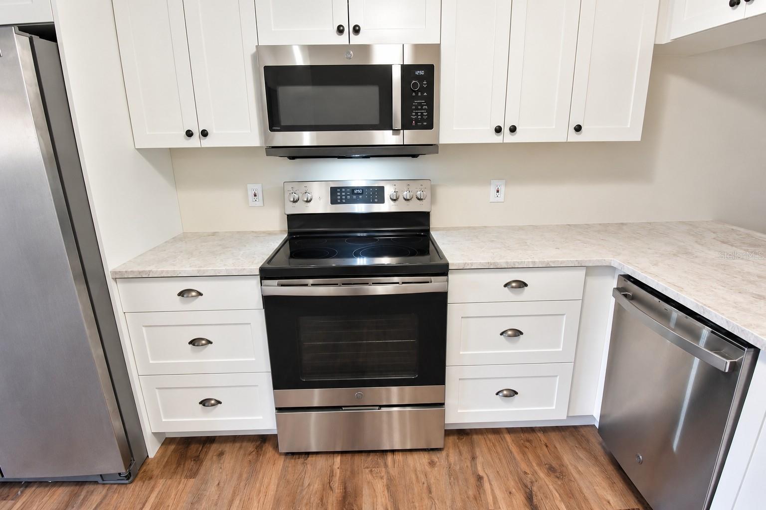 6466 Tapestry Cir Property Photo 4