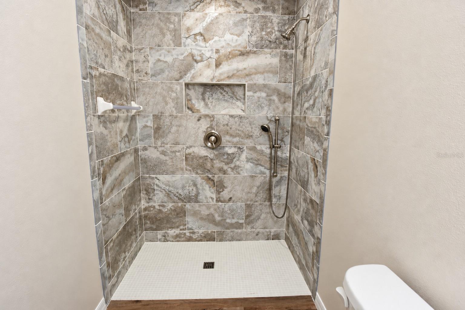 6466 Tapestry Cir Property Photo 17