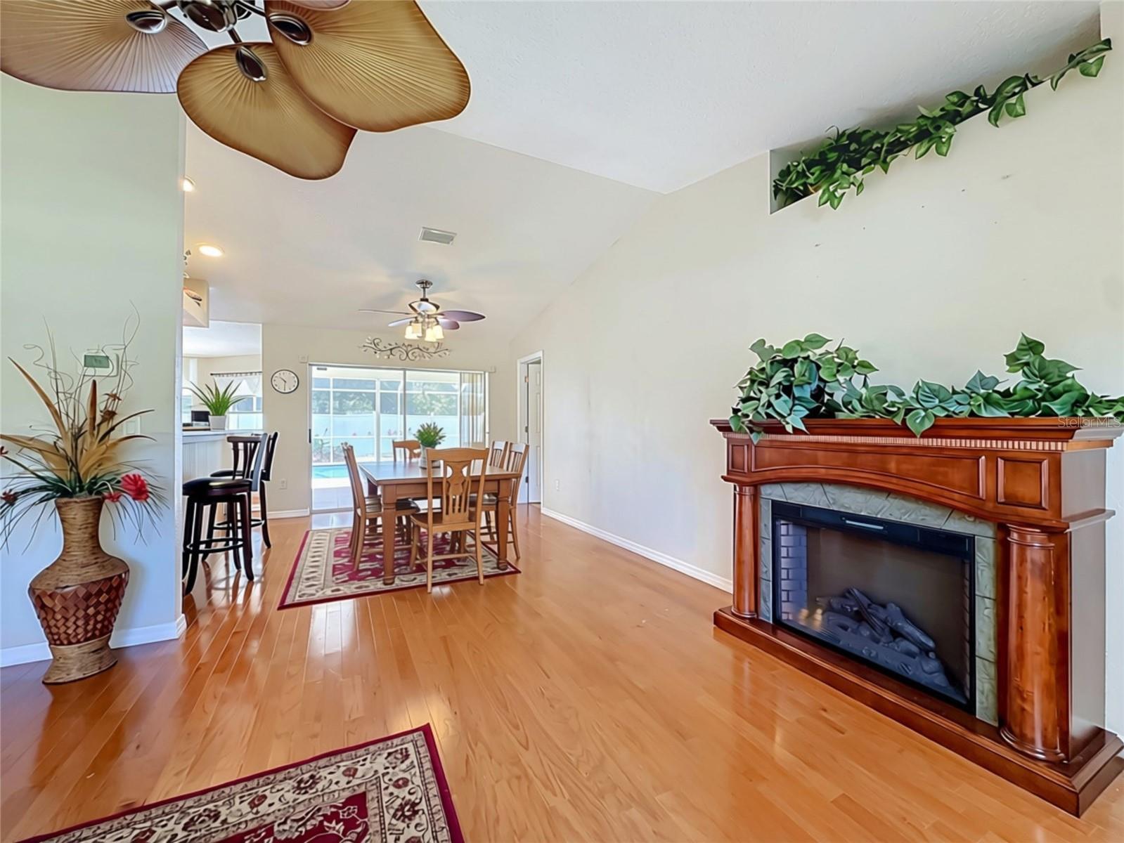 10440 Norvell Rd Property Photo 11