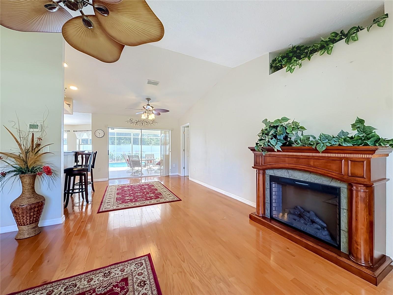 10440 Norvell Rd Property Photo 12