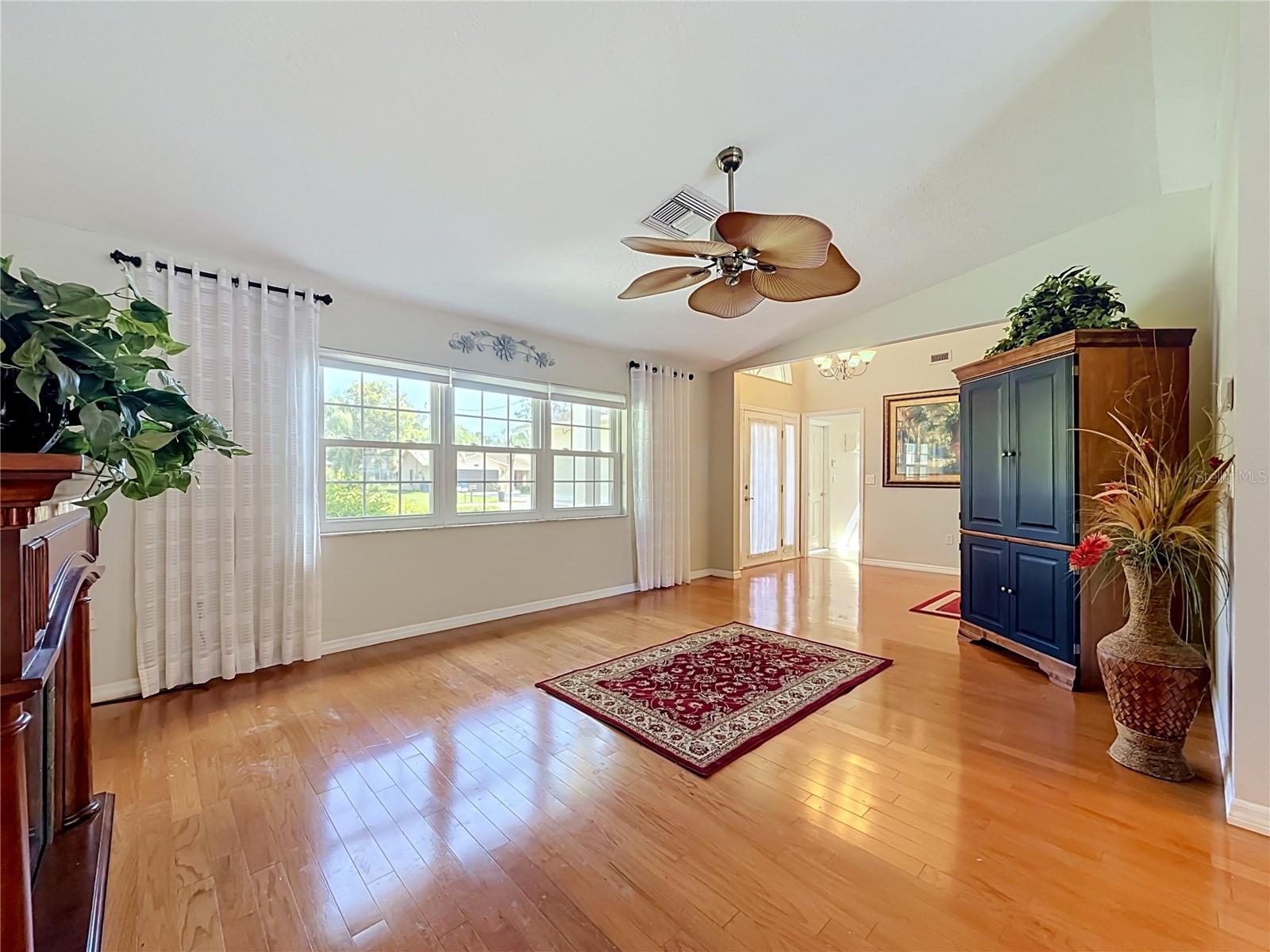 10440 Norvell Rd Property Photo 15