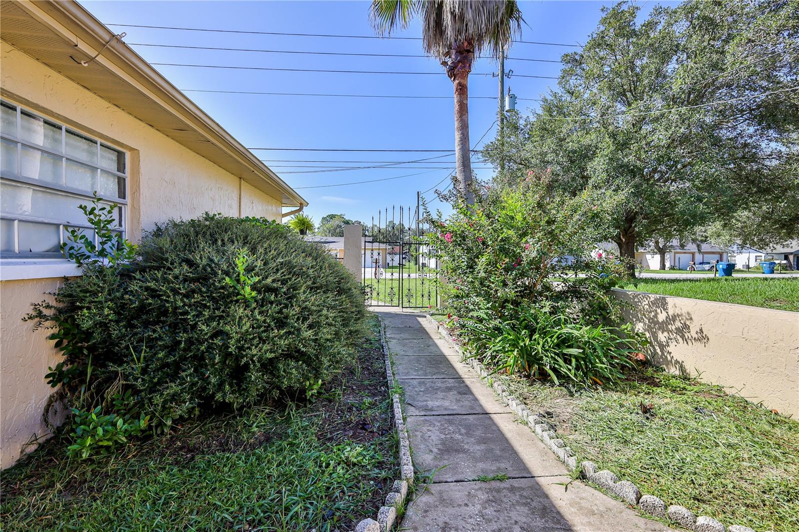 7487 Canterbury St Property Photo 6