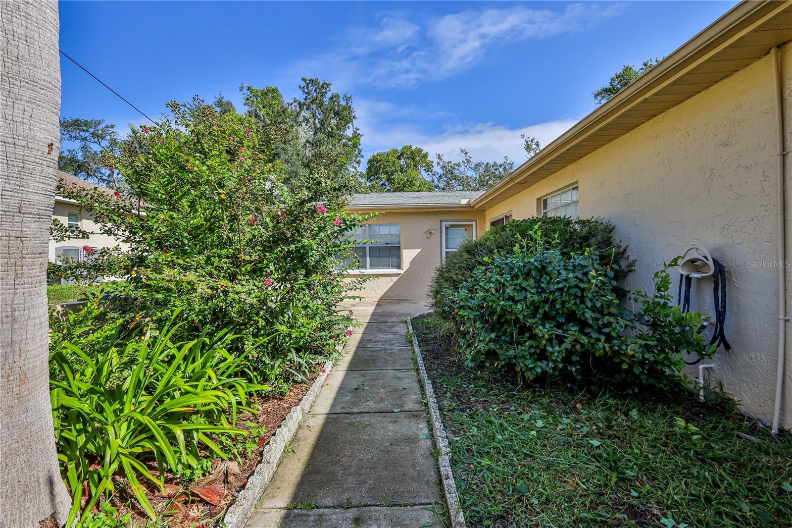 7487 Canterbury St Property Photo 7