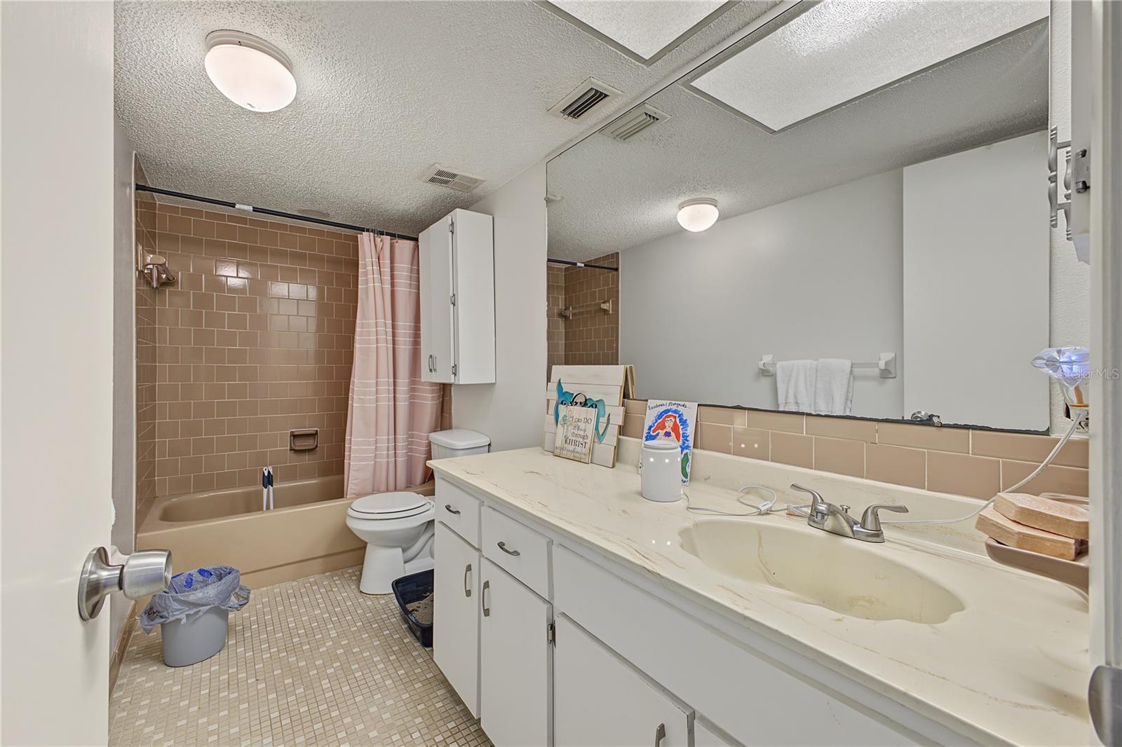 7487 Canterbury St Property Photo 16