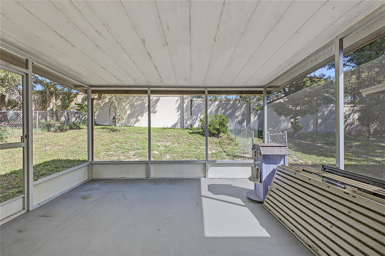 7487 Canterbury St Property Photo 22