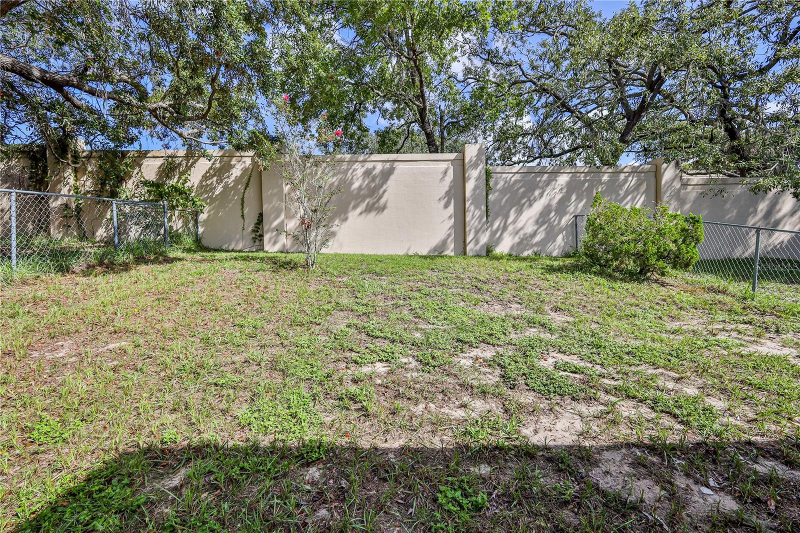 7487 Canterbury St Property Photo 26