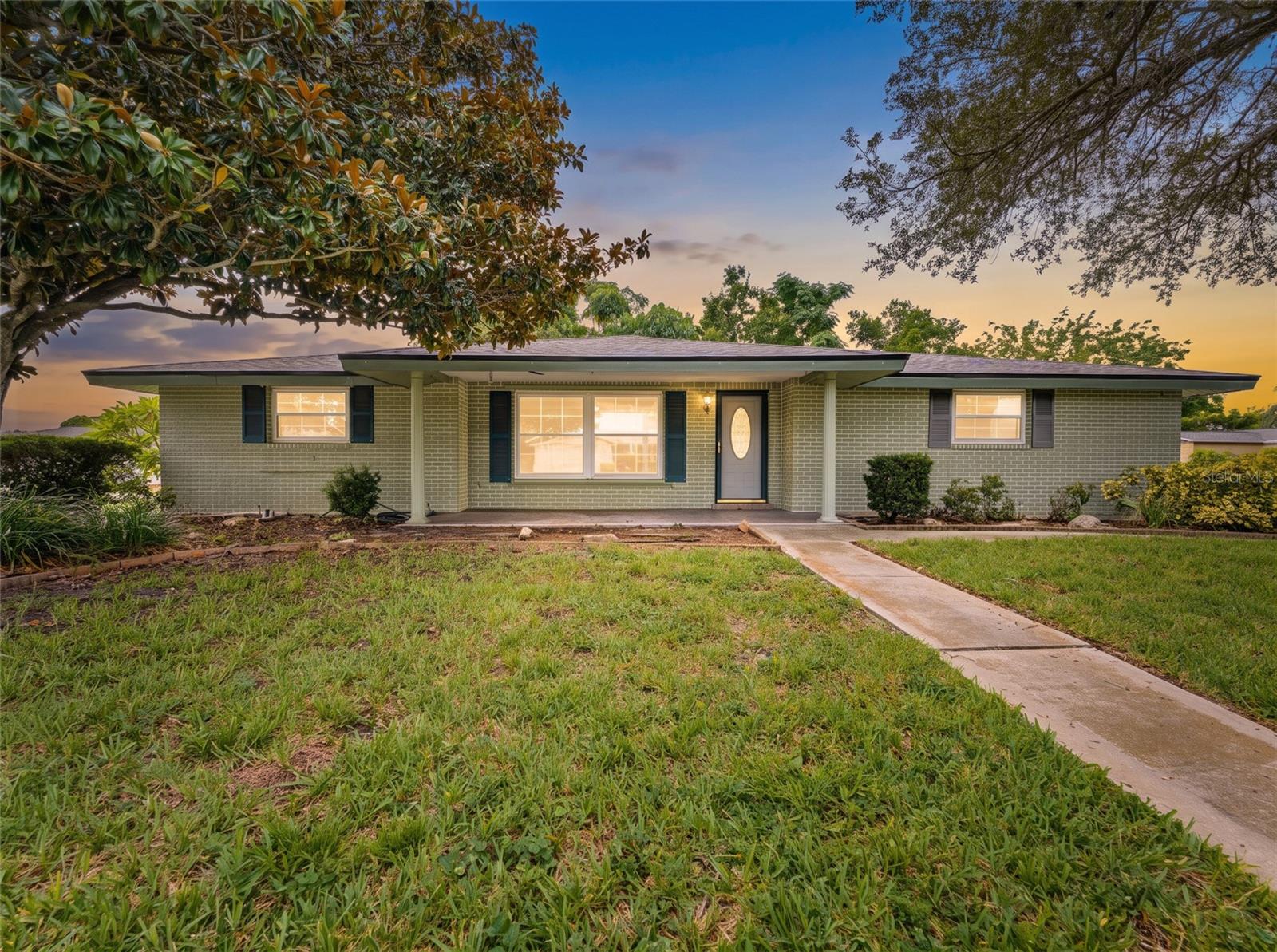 7014 Flaggler Dr Property Photo 1