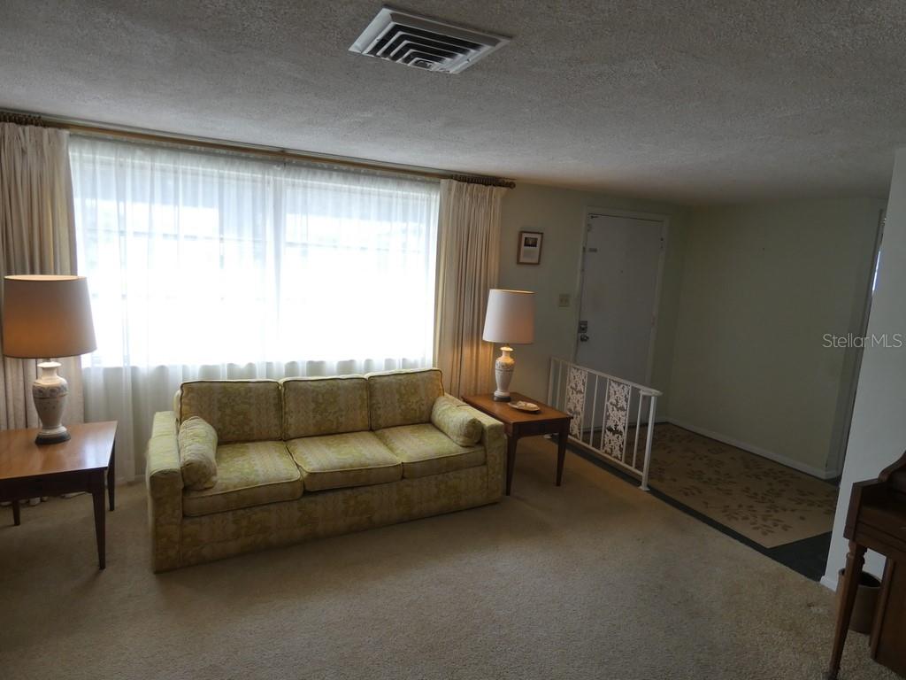 7207 Ashwood Dr Property Photo 5