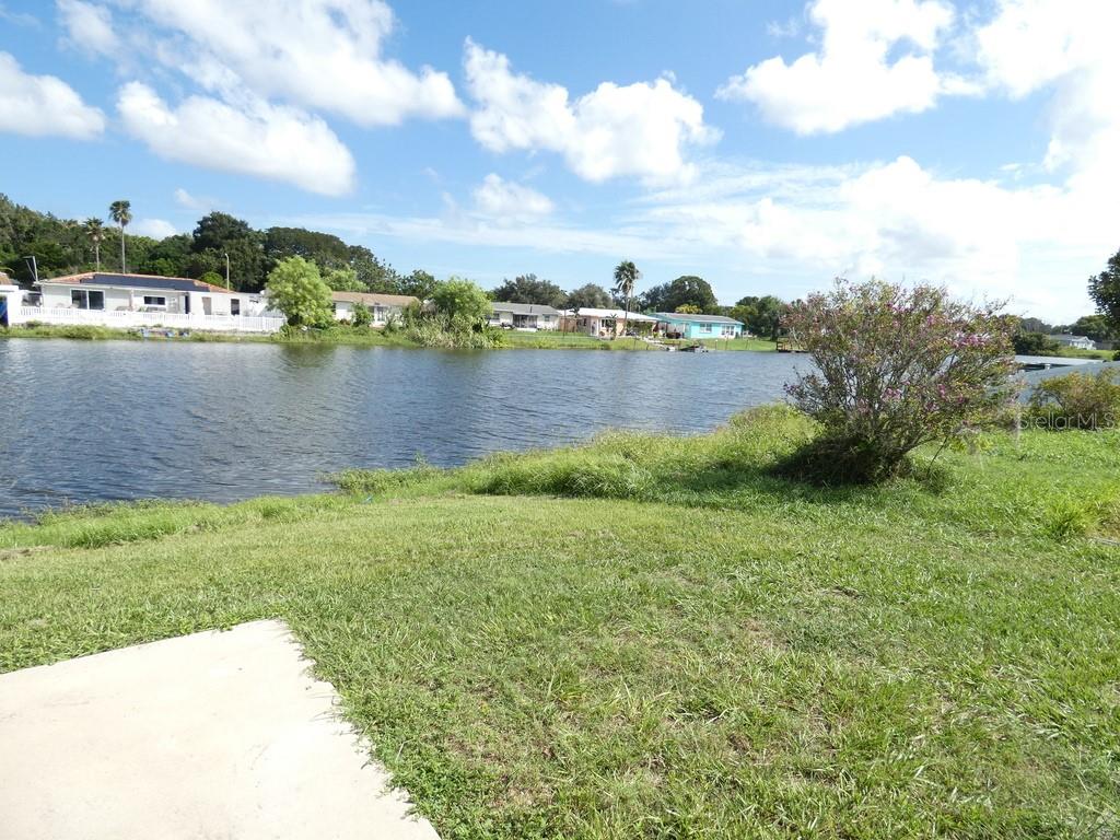 7207 Ashwood Dr Property Photo 24