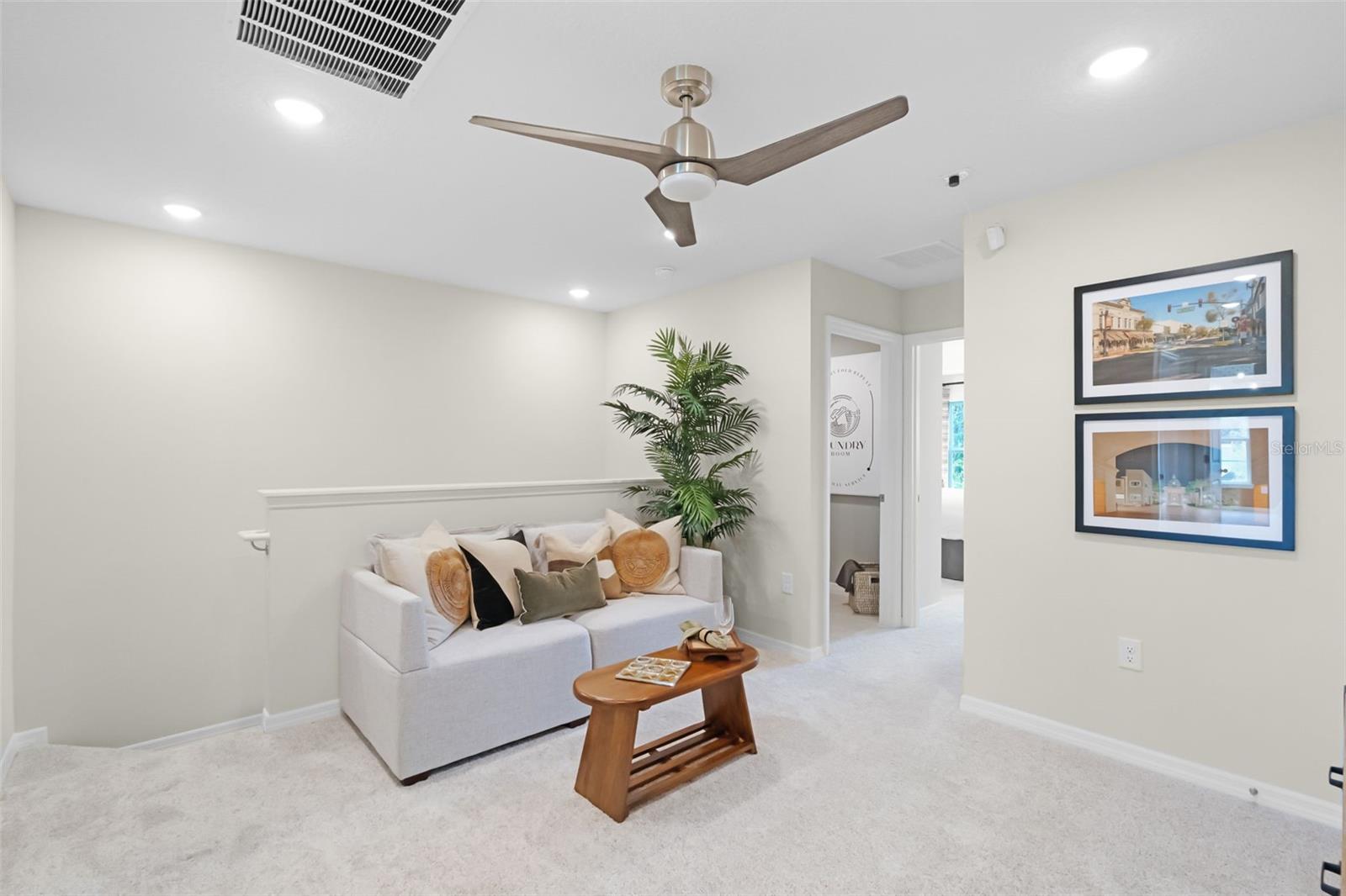 689 Florida Elm Ct Property Photo 10