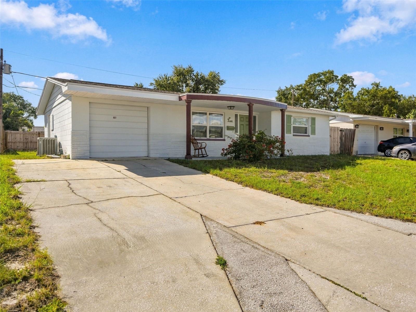 1031 Classic Dr Property Photo 4