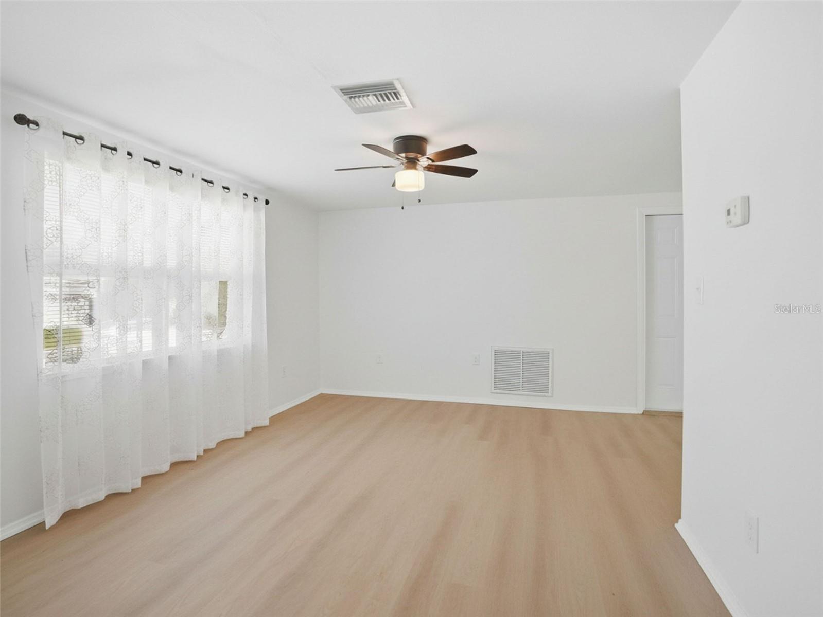 1031 Classic Dr Property Photo 7