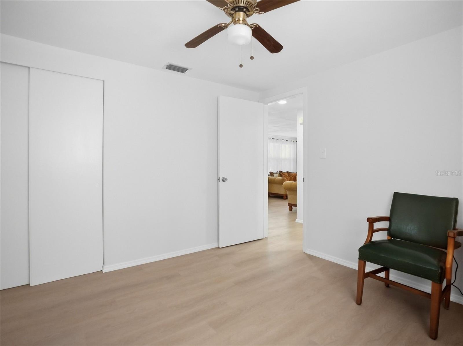 1031 Classic Dr Property Photo 28