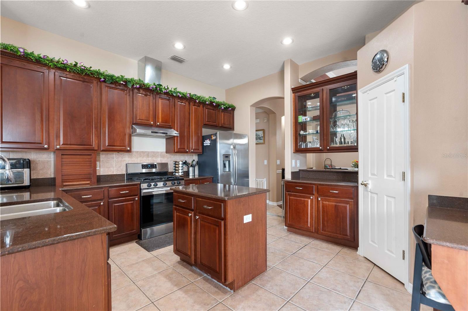 30406 Colehaven Ct Property Photo 23