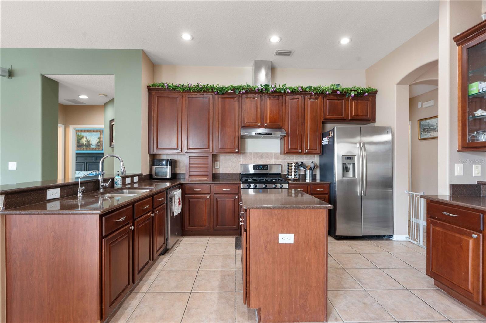 30406 Colehaven Ct Property Photo 24