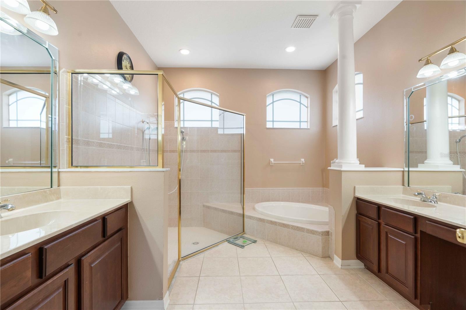 30406 Colehaven Ct Property Photo 34