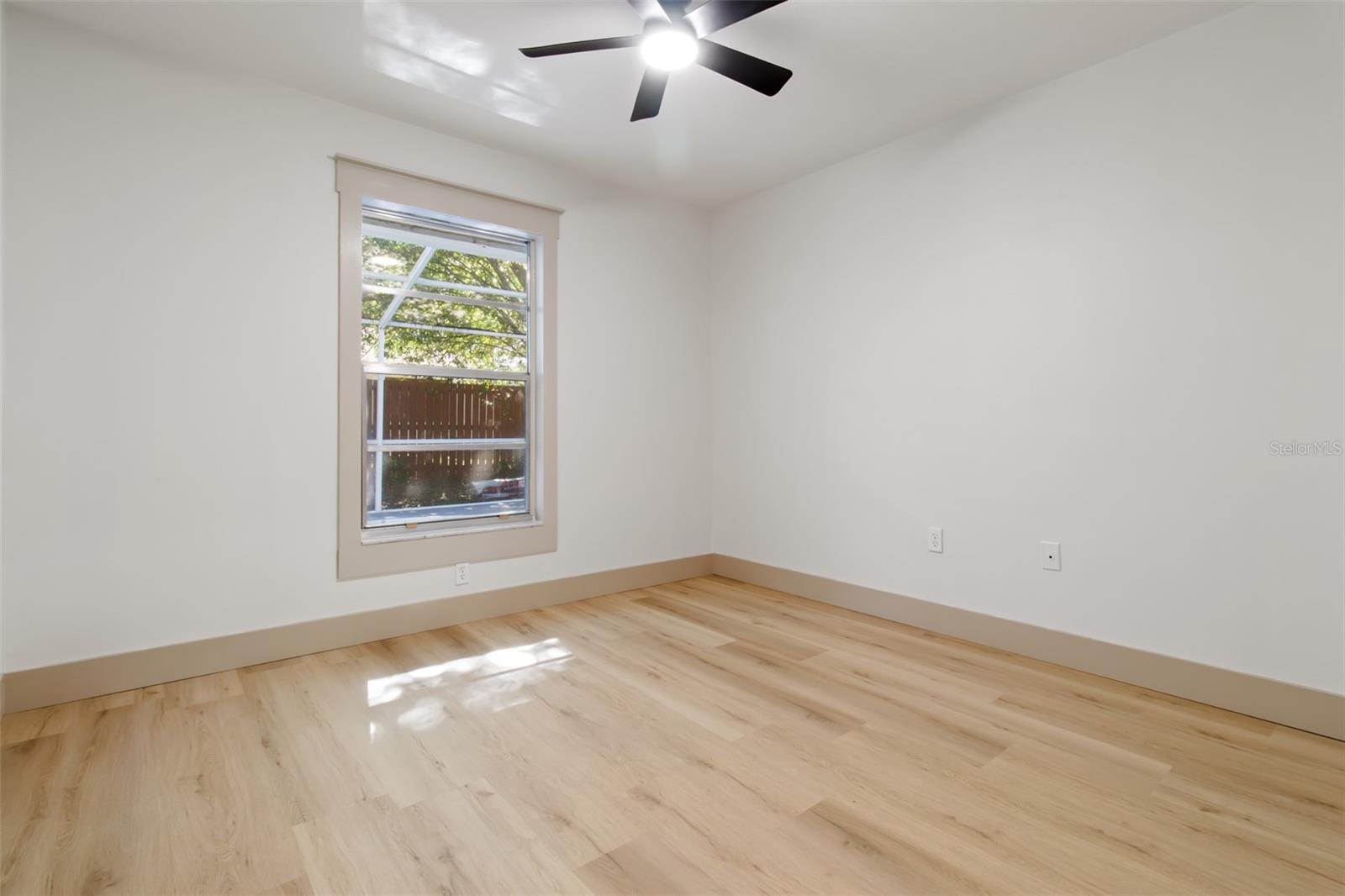 8072 Wysocki Ct Property Photo 32