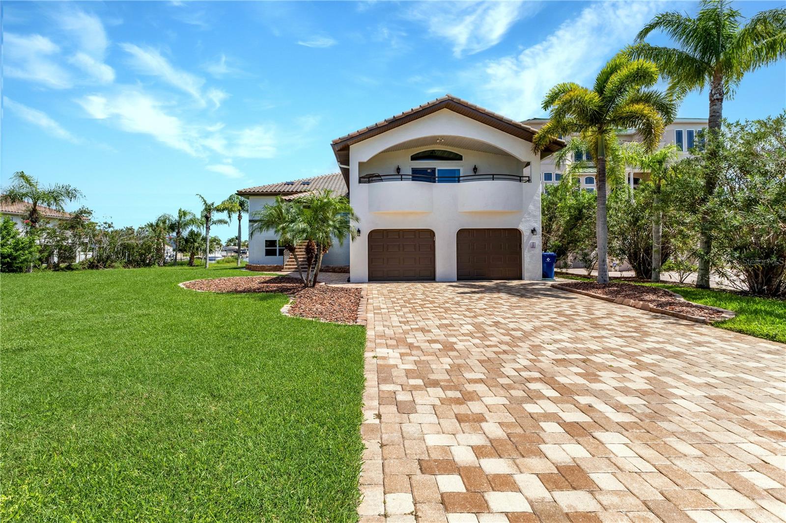 5226 Westshore Dr Property Photo 2
