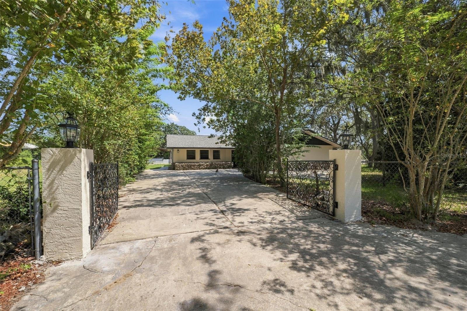 15440 Hays Rd Property Photo 6