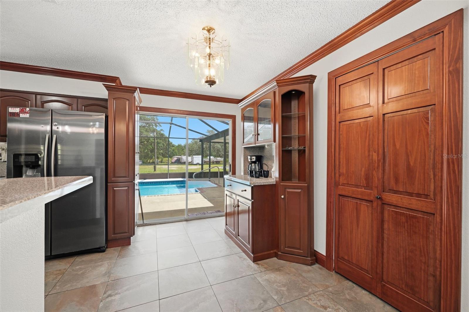 15440 Hays Rd Property Photo 13