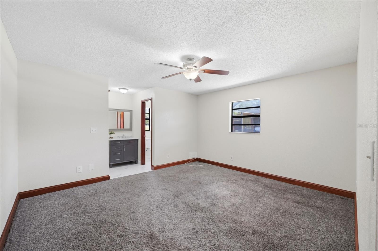 15440 Hays Rd Property Photo 15